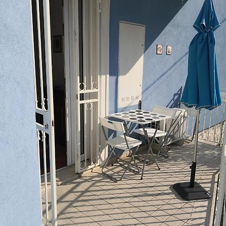 Grazioso Appartamento In Centro A Нумана Экстерьер фото